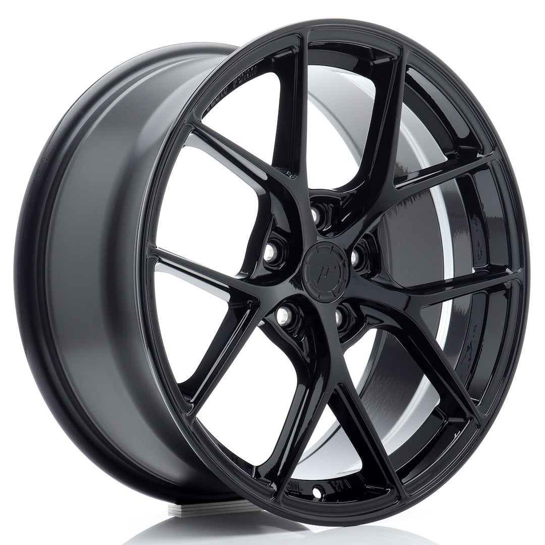 SL01 18x8 ET40 5x120 Glanzend Zwart