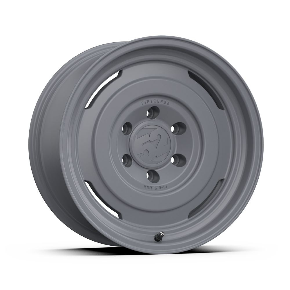 Fifteen52 Analog HD 17" Gris Peak