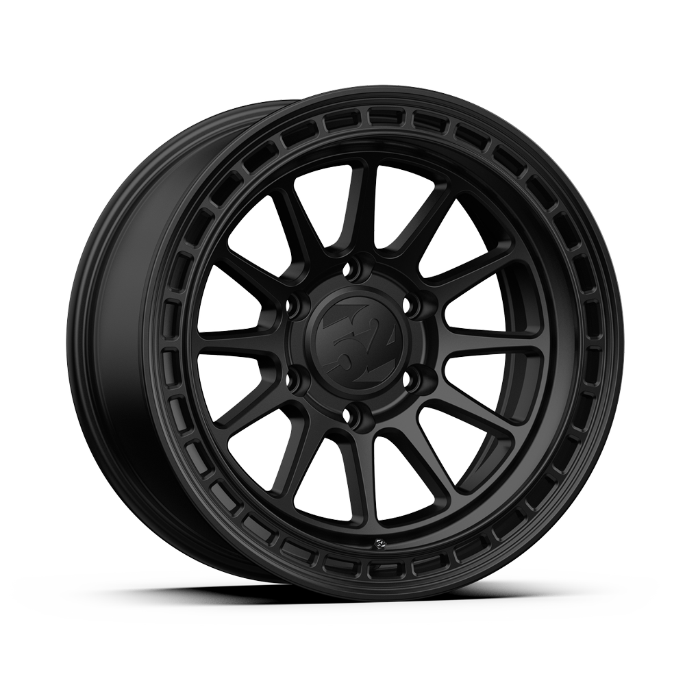 Fifteen52 Range HD 17" Noir Asphalt
