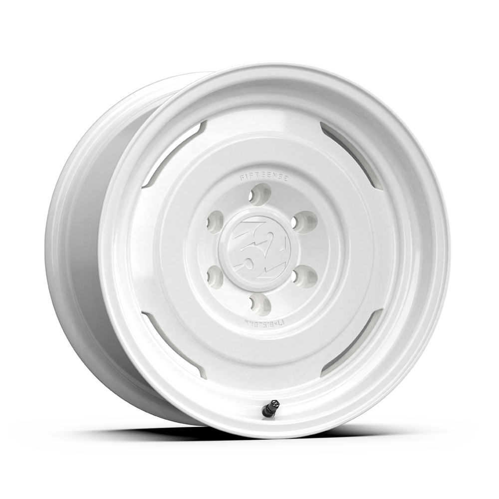 Fifteen52 Analog HD 16" Classic White