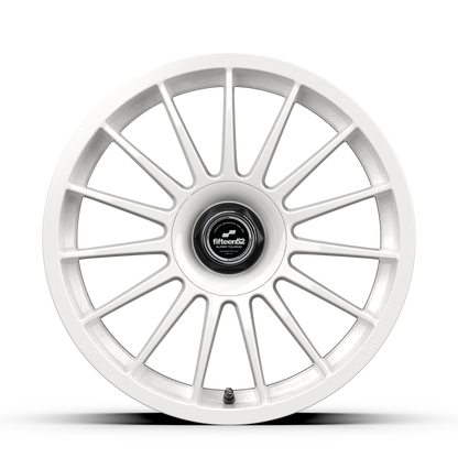 Fifteen52 Podium 17"