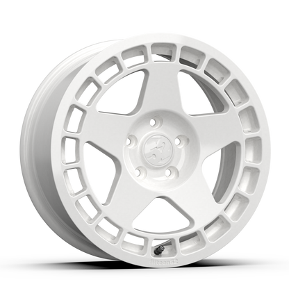 Fifteen52 Turbomac 18"