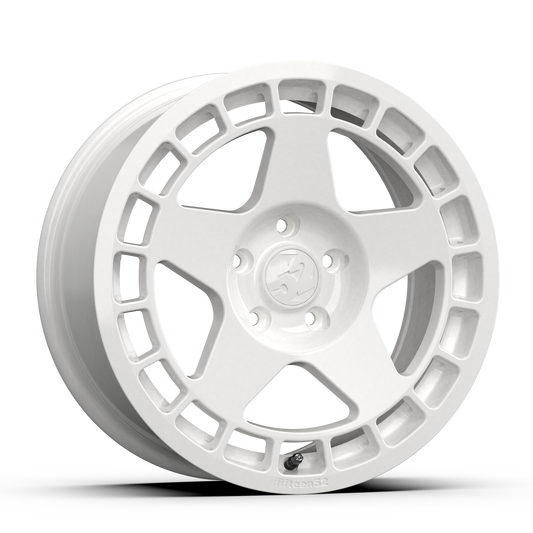 Fifteen52 Turbomac 18"