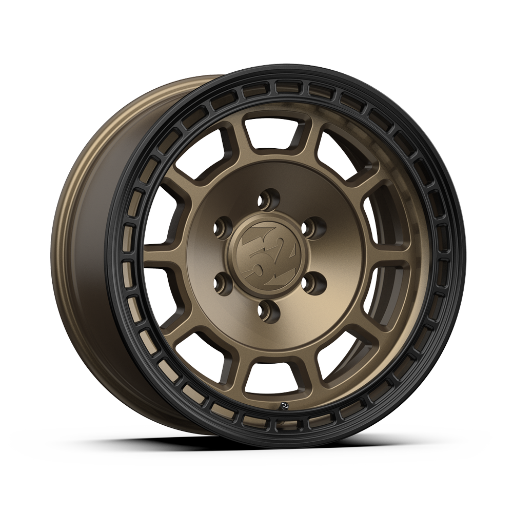 Fifteen52 Traverse HD 17" Bronze